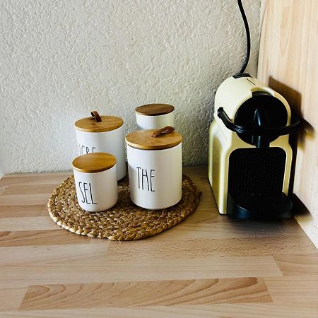 La Petite Pinede Studio Climatise Proche Plage Sanary-sur-Mer Zewnętrze zdjęcie