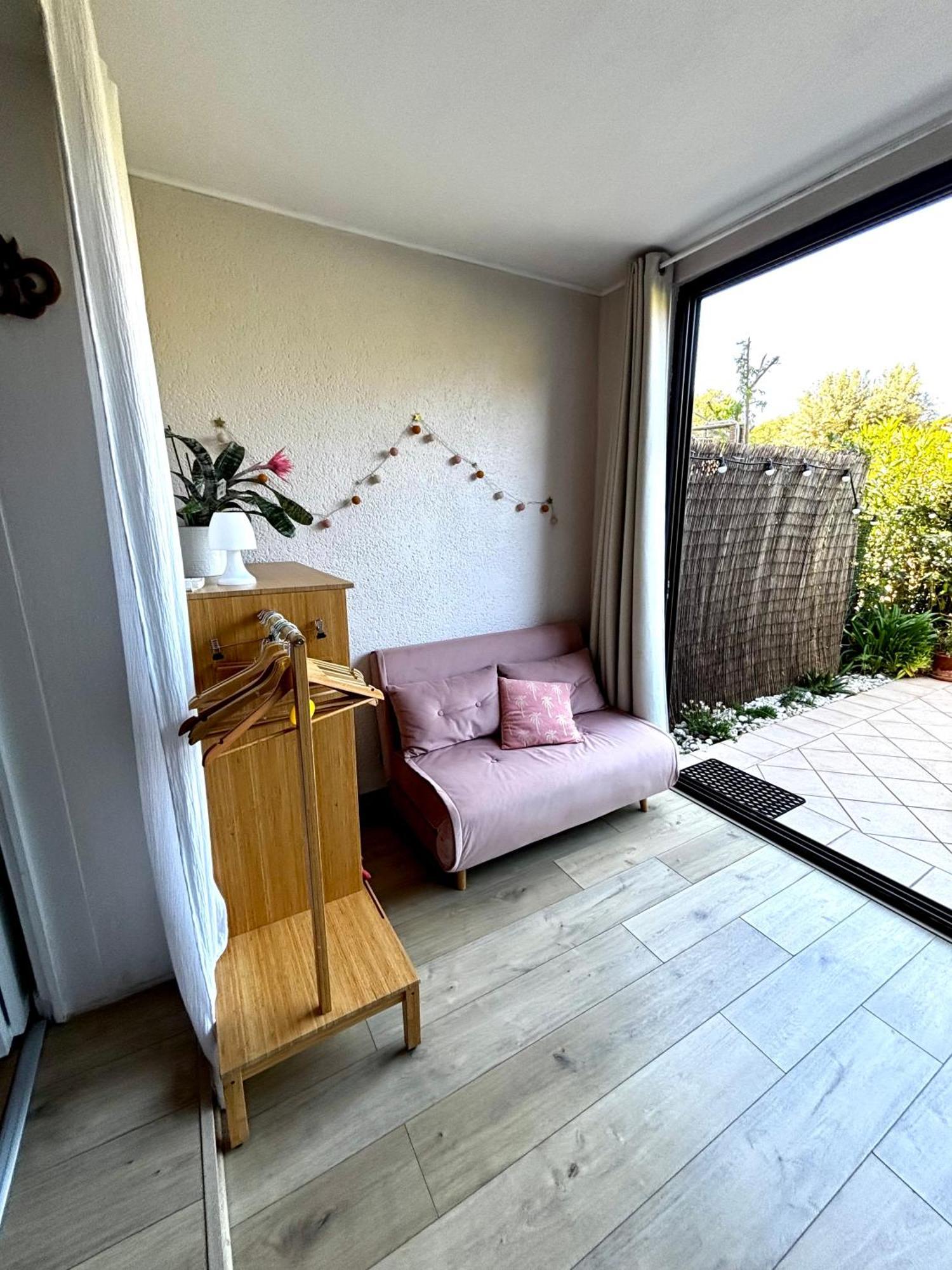La Petite Pinede Studio Climatise Proche Plage Sanary-sur-Mer Zewnętrze zdjęcie