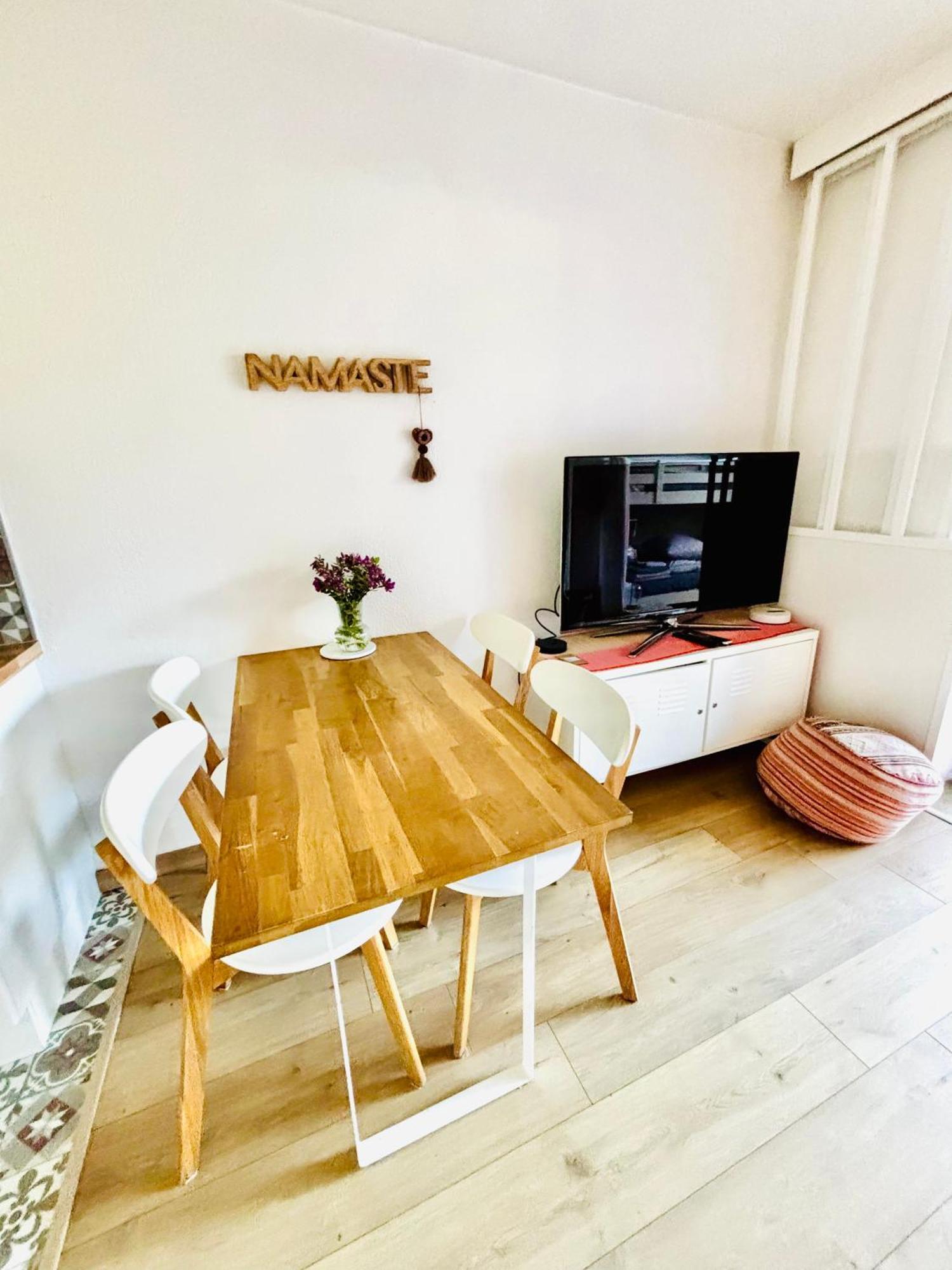 La Petite Pinede Studio Climatise Proche Plage Sanary-sur-Mer Zewnętrze zdjęcie